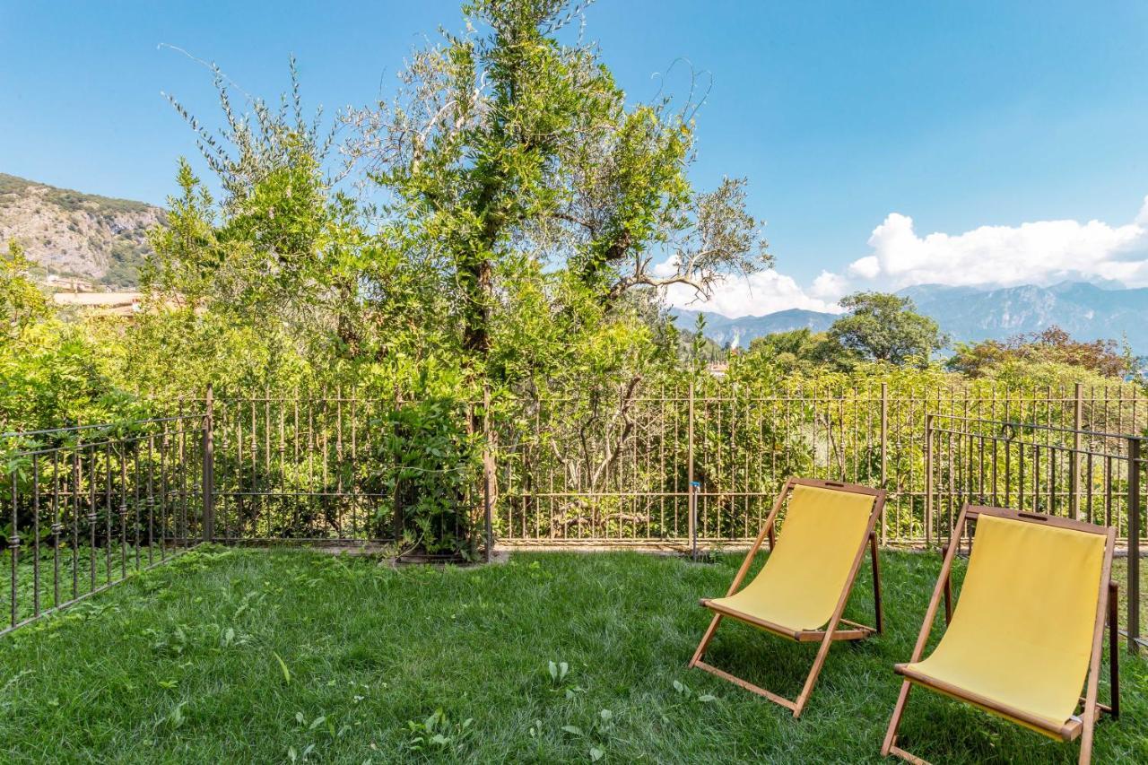 Como Lake Nest - Studio With Garden Тремецо Екстериор снимка
